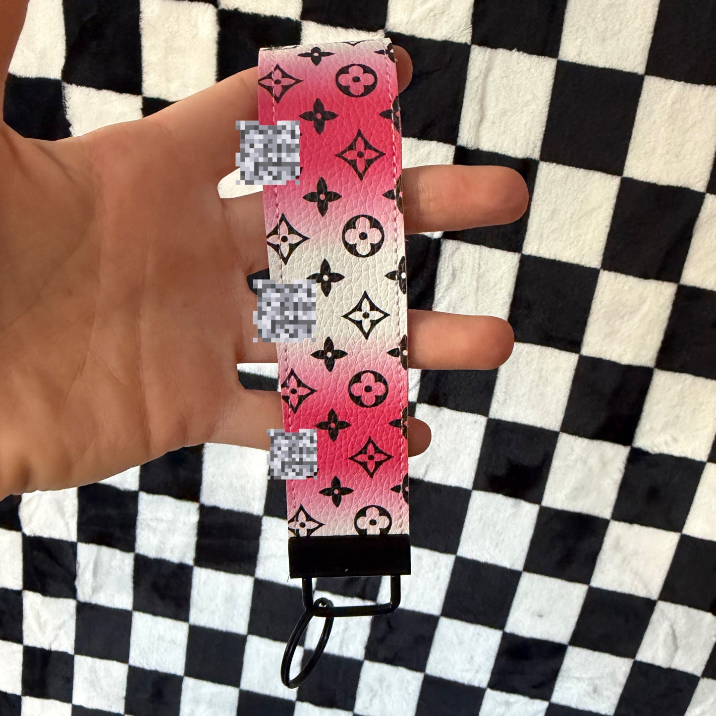 Jawbreaker ombré keychain