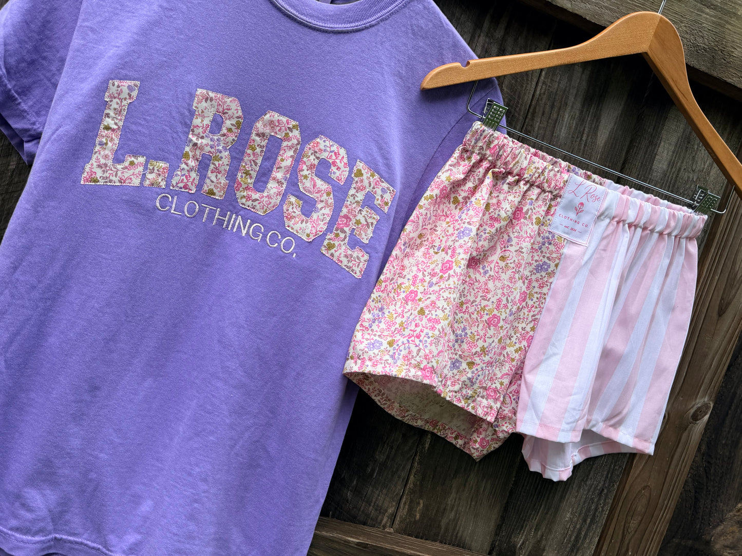 Wildflower Ln Tee or Crew 🌸