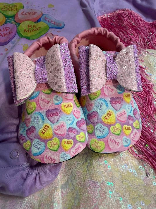 Conversation hearts moccs 💜🩷