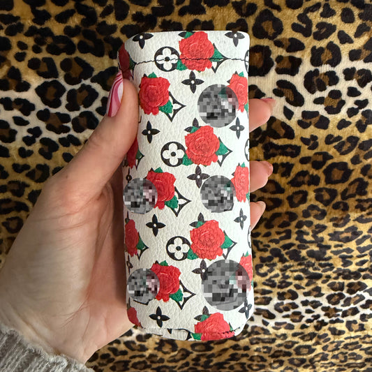 L Vee rose slim can koozie