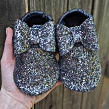 Load image into Gallery viewer, Stone Bling
